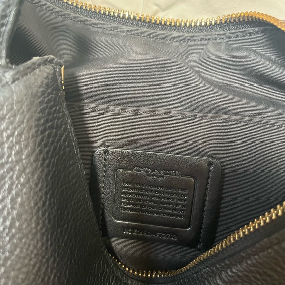Coach Black Shoulder Bag - Picture 6 of 7